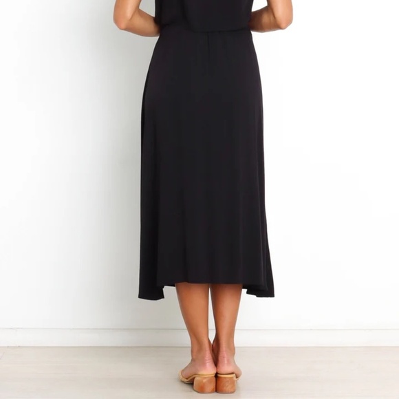 Petal & Pup Ava Skirt - Midi - Size 2 - Black - Picture 4 of 11